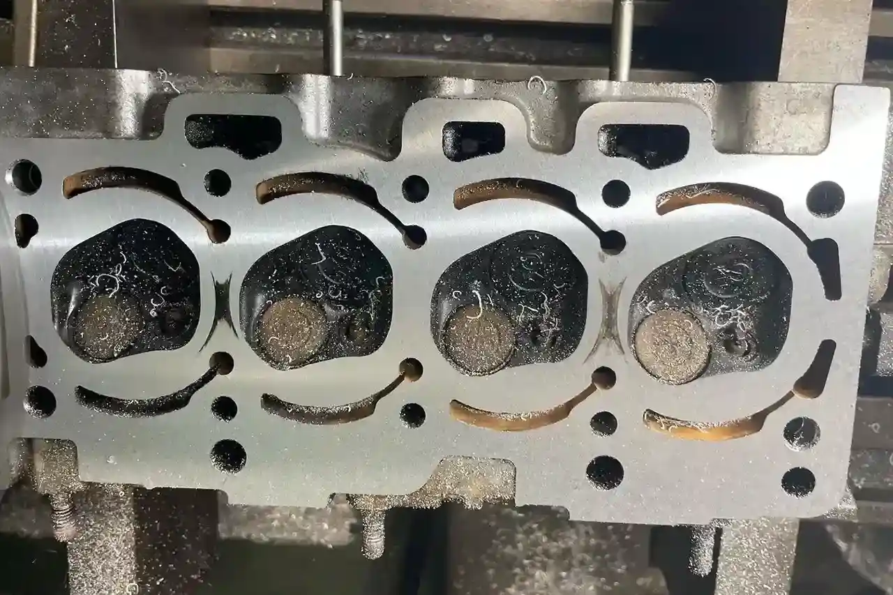 乗用車ヘッド面研
